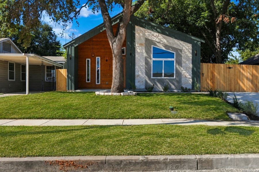 Exterior details and patio area of a home in , San Antonio (Image 24).
