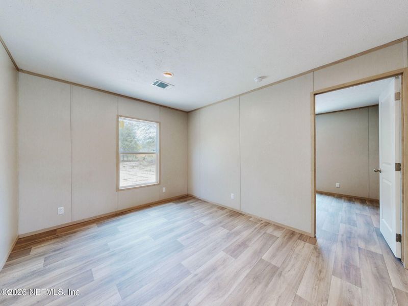 Spacious, unfurnished interior of a new home in , Keystone Heights (Image 47).