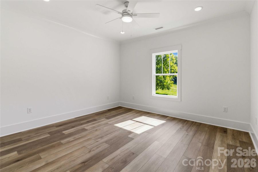 Spacious, unfurnished interior of a new home in , Clover (Image 28).