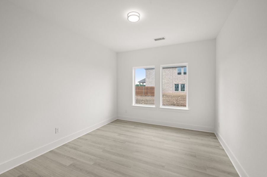 Representative unfurnished interior of a home built from the Patriot by Rockwell Homes in Wildflower Ranch, Fort Worth (Image 53).