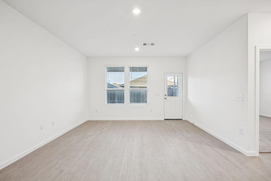 Spacious, unfurnished interior of a new home in Decker Farms, Magnolia (Image 12).