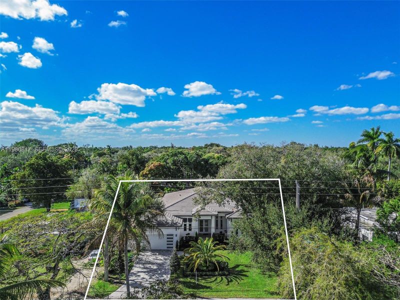Community amenities in , Biscayne Park (Image 54).