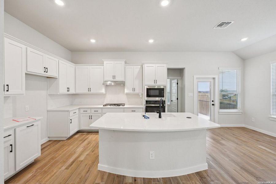 Furnished interior view inside a new home in Meyer Ranch, New Braunfels (Image 6).