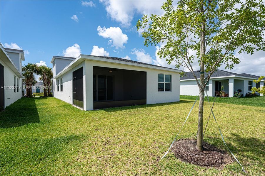 Exterior details and patio area of a home in Seagrove, Fort Pierce (Image 28). Exterior details and patio area of a home in Seagrove, Fort Pierce (Image 28).