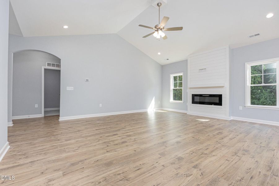 005_file_411 005_file_411