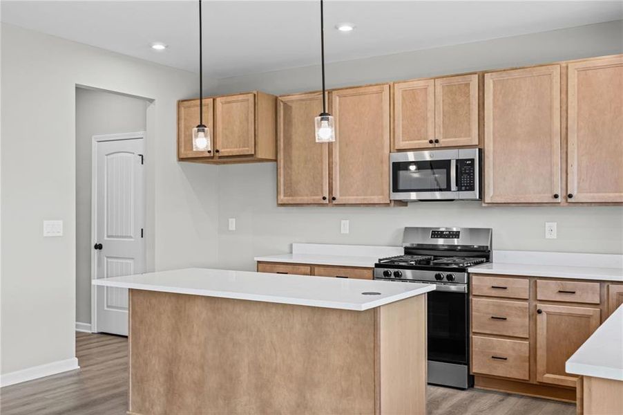 Furnished interior view inside a new home in Twin Lakes, Hoschton (Image 9).