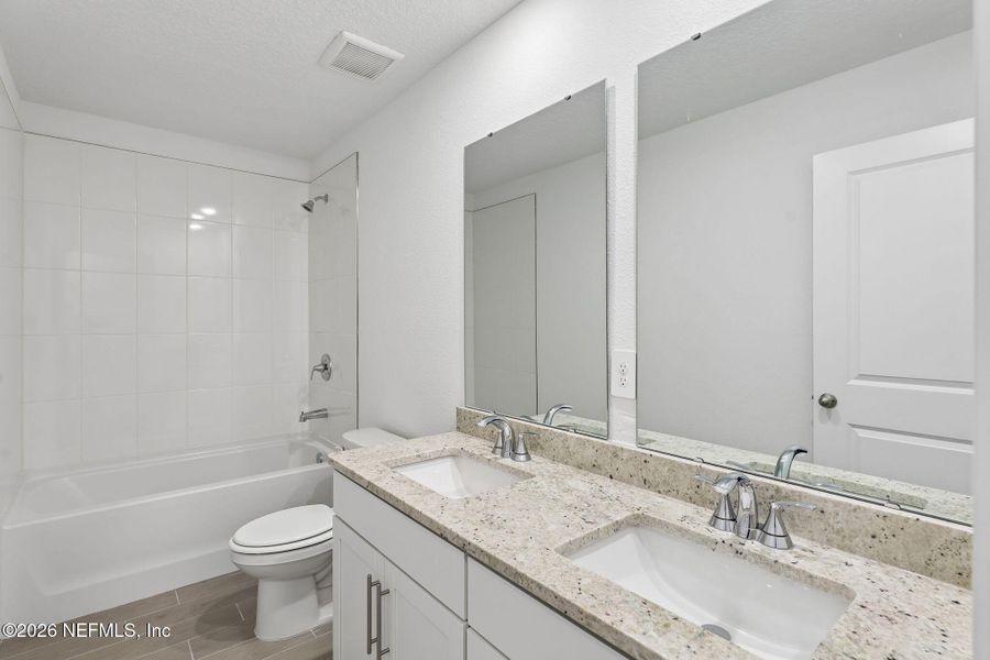 Furnished interior view inside a new home in , Middleburg (Image 14).