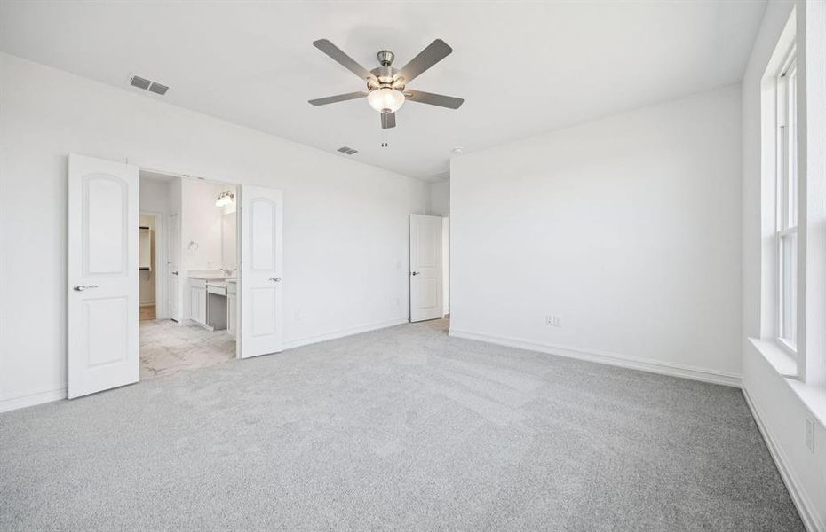 Owner's suite with private bath