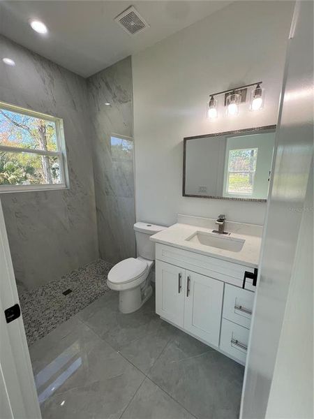 Furnished interior view inside a new home in , Orlando (Image 8).