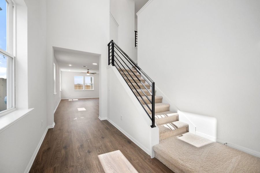 Spacious, unfurnished interior of a new home in Porter Country, Buda (Image 17). Spacious, unfurnished interior of a new home in Porter Country, Buda (Image 17).