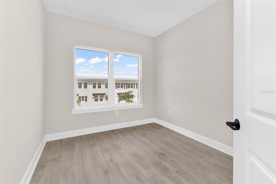 Spacious, unfurnished interior of a new home in , Punta Gorda (Image 51).