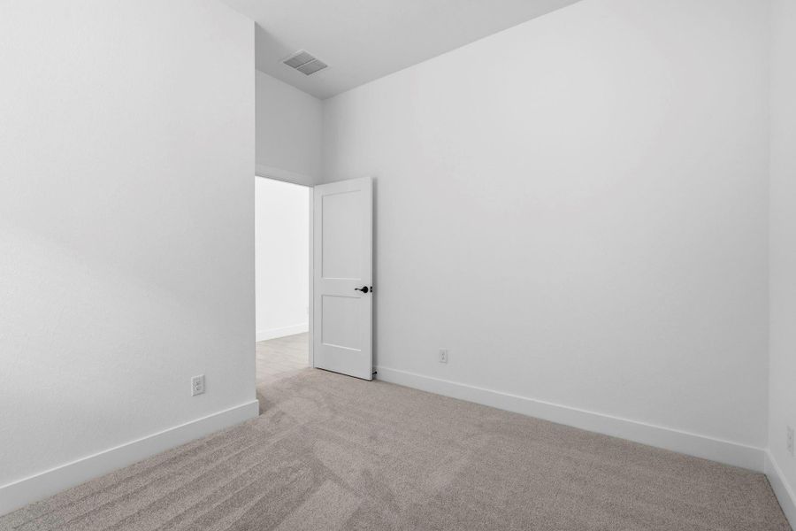 Spacious, unfurnished interior of a new home in Emory Glen, Magnolia (Image 19).