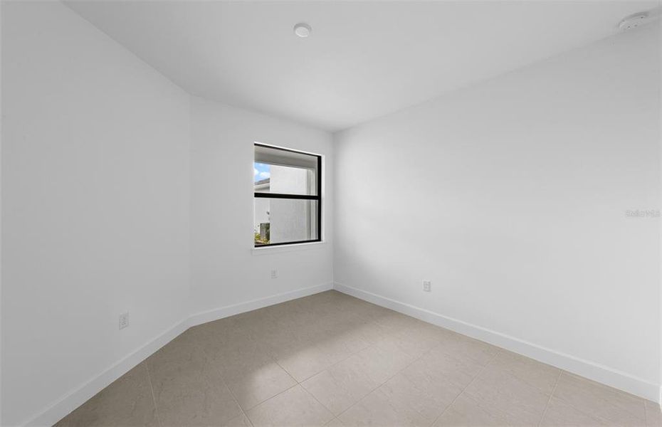 Spacious, unfurnished interior of a new home in Del Webb Catalina, Lakewood Ranch (Image 9). Spacious, unfurnished interior of a new home in Del Webb Catalina, Lakewood Ranch (Image 9).