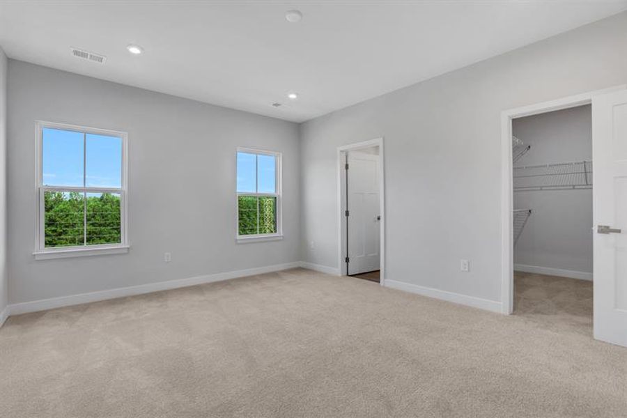 Spacious, unfurnished interior of a new home in Park Ridge at Sugar Hill, Sugar Hill (Image 10).