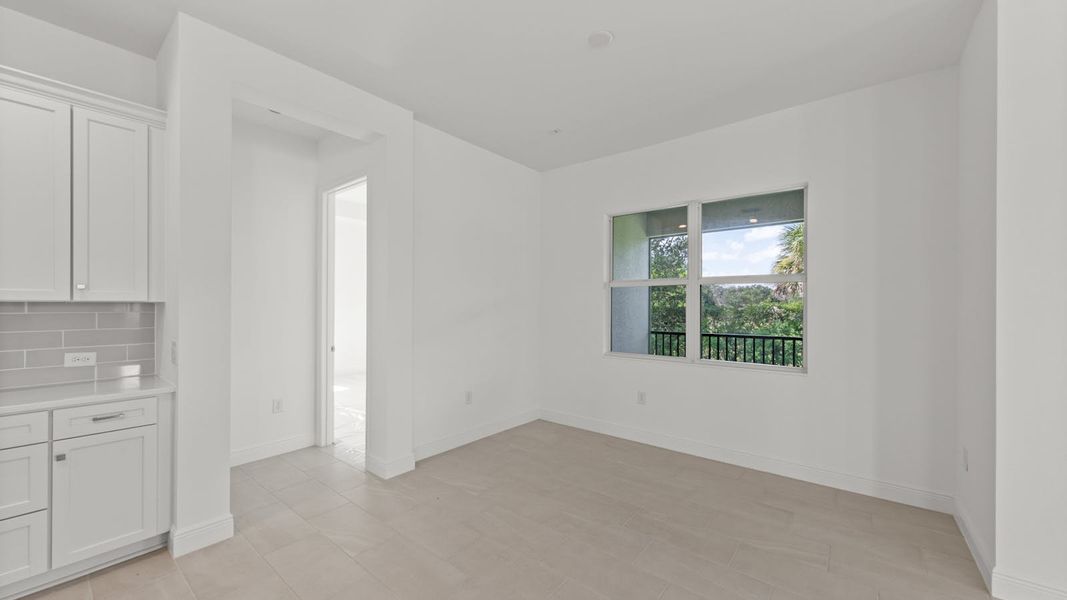 Spacious, unfurnished interior of a new home in Verandah Real Estate and Homes for Sale in Fort Myers, FL - Neal Communities, Fort Myers (Image 29).