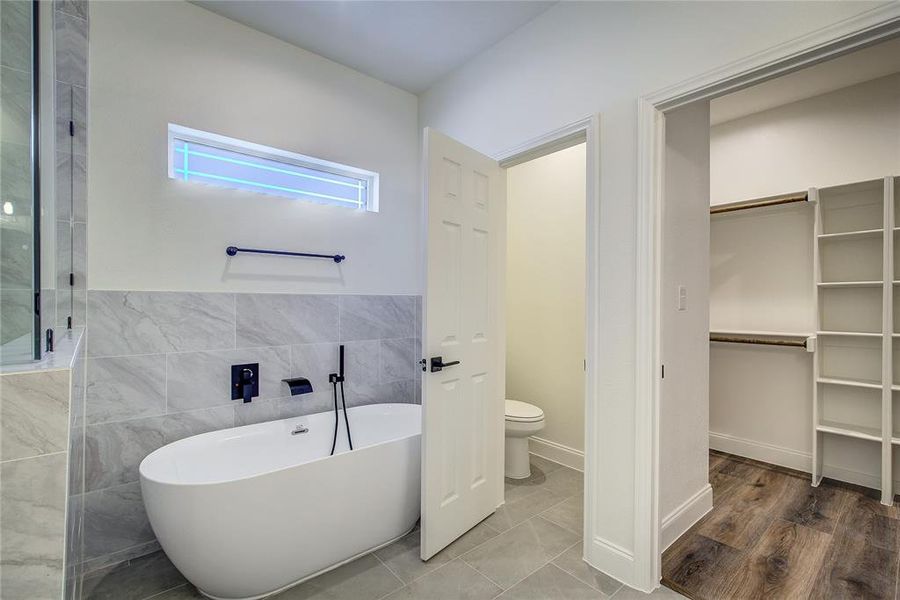 Furnished interior view inside a new home in , Farmersville (Image 11).