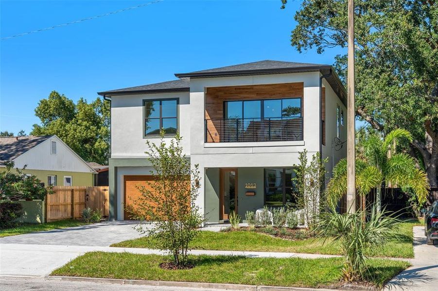 Front exterior of a new home in , Orlando, FL, highlighting curb appeal (Image 30).