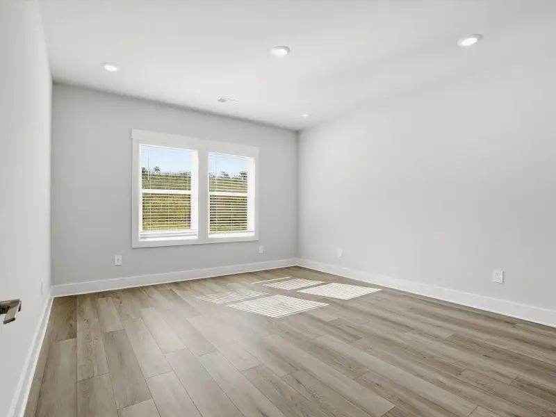 Spacious, unfurnished interior of a new home in Riverwood Farm, Piedmont (Image 13). Spacious, unfurnished interior of a new home in Riverwood Farm, Piedmont (Image 13).