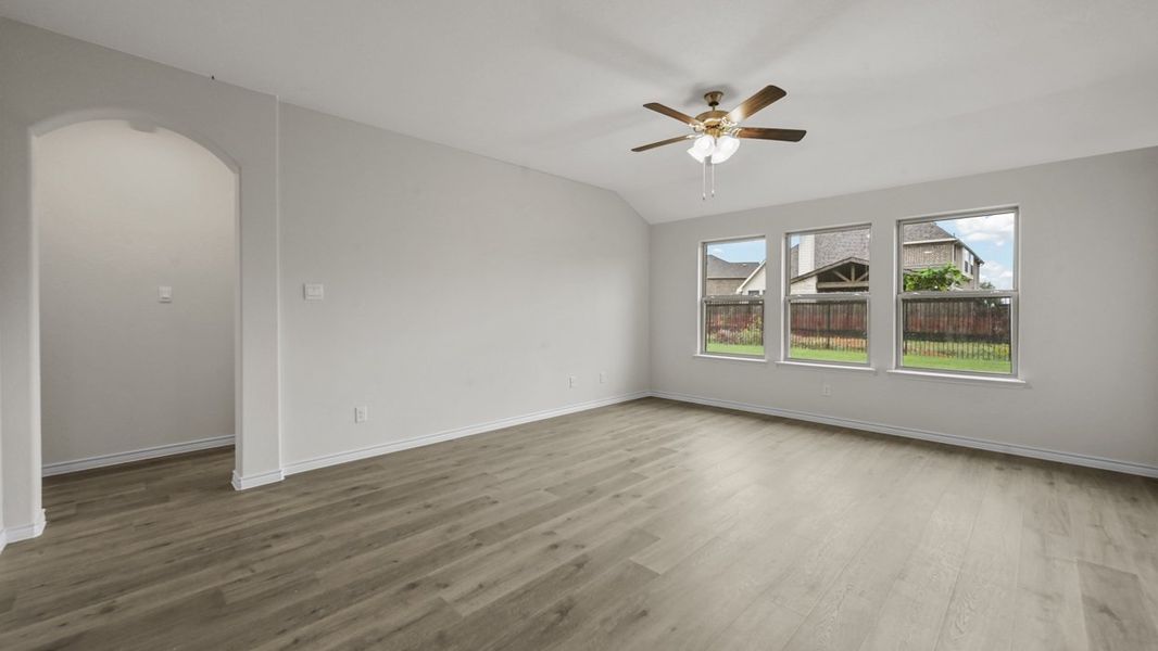 Spacious, unfurnished interior of a new home in Elevon, Lavon (Image 20).