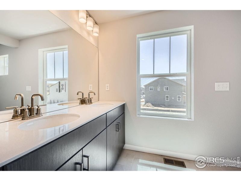 En suite bathroom En suite bathroom