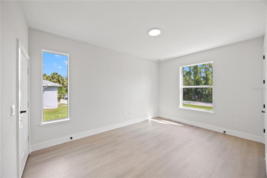 In-law Suite / Office / Rental In-law Suite / Office / Rental