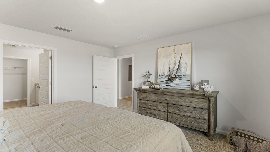 Representative furnished interior of a home built from the Callaway by D.R. Horton in Sunny Hills, Chipley (Image 19).