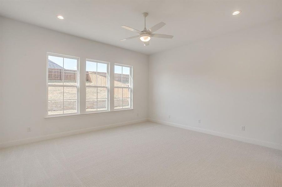 Spacious, unfurnished interior of a new home in Whitestone Heights, Benbrook (Image 34).