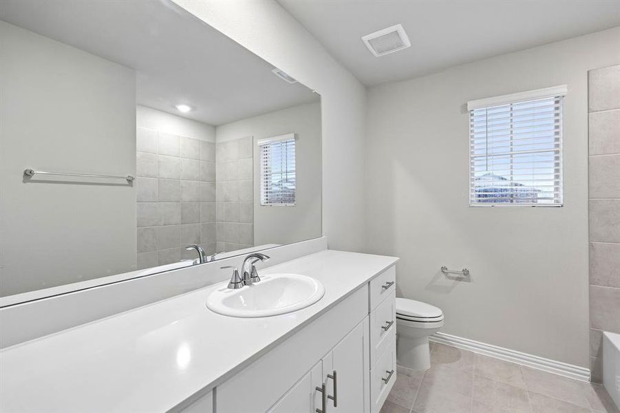 Furnished interior view inside a new home in Parks at Foster Crossing - Spring Series, Anna (Image 15). Furnished interior view inside a new home in Parks at Foster Crossing - Spring Series, Anna (Image 15).