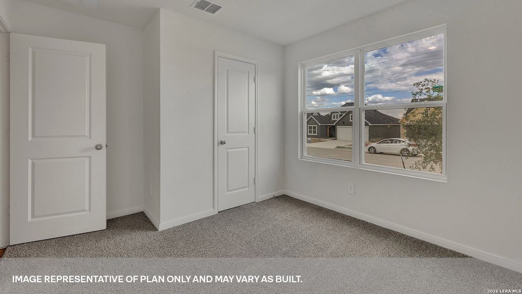 Spacious, unfurnished interior of a new home in Trace, San Marcos (Image 19).
