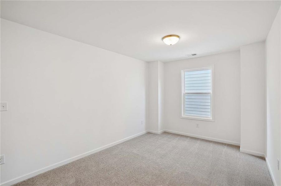 Spacious, unfurnished interior of a new home in Arbors at Richland Creek, Buford (Image 15).