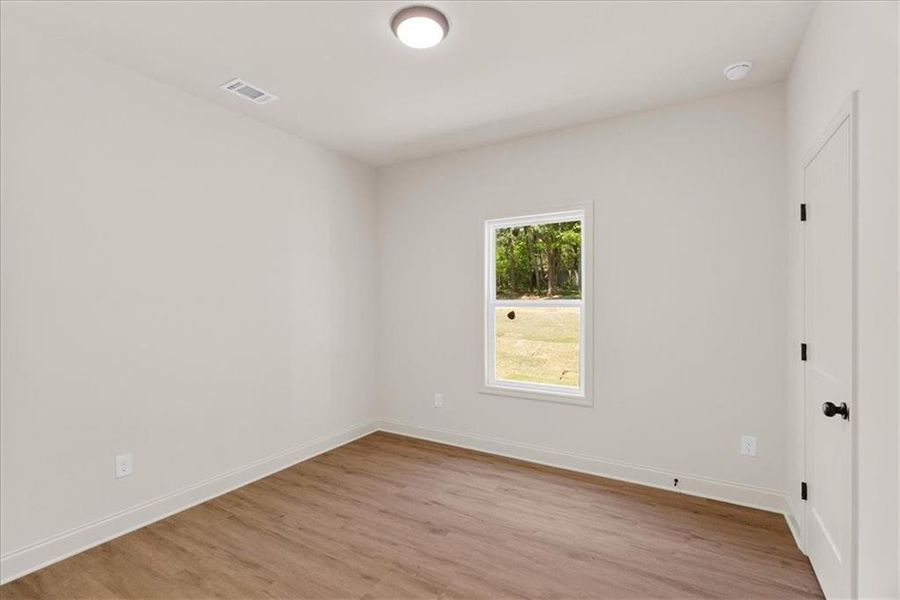 Spacious, unfurnished interior of a new home in , Calhoun (Image 16).