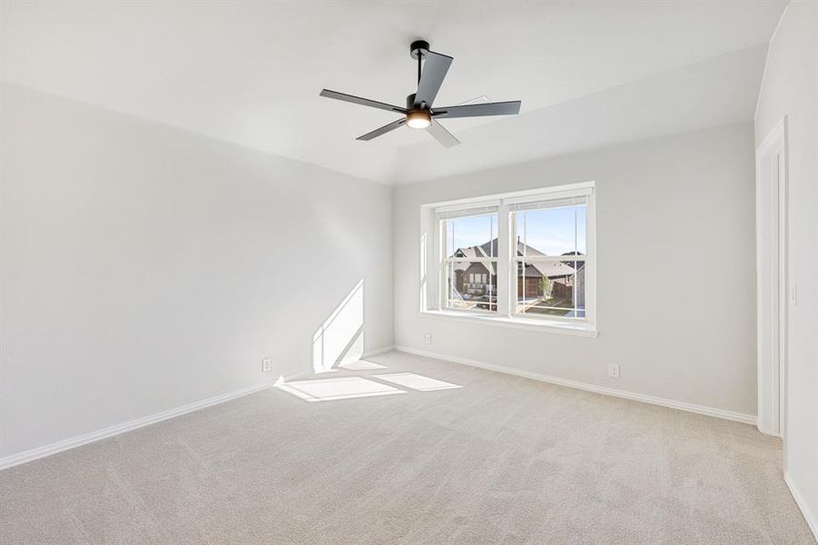 Spacious, unfurnished interior of a new home in Parks at Panchasarp Farms 55-60, Burleson (Image 39).