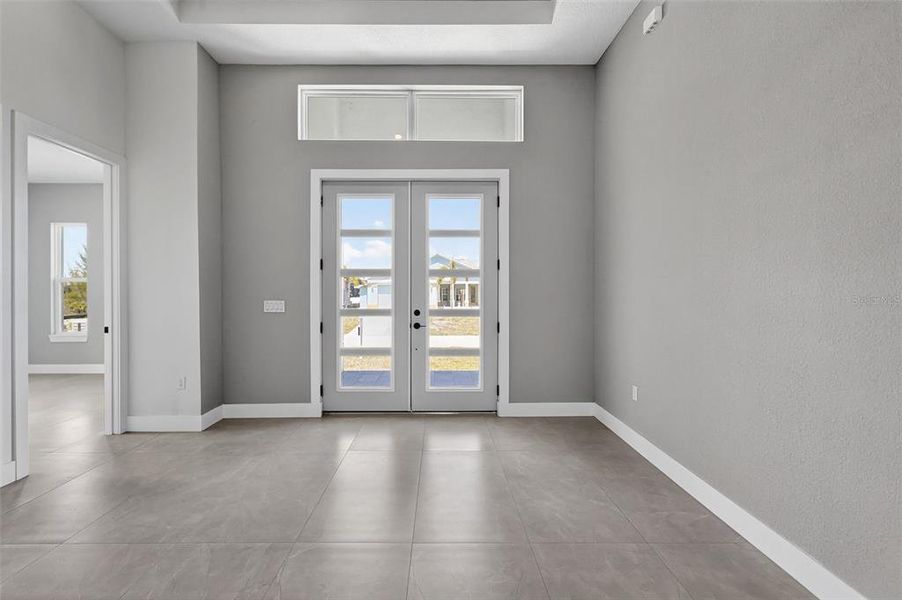 Spacious, unfurnished interior of a new home in , Port Charlotte (Image 56).