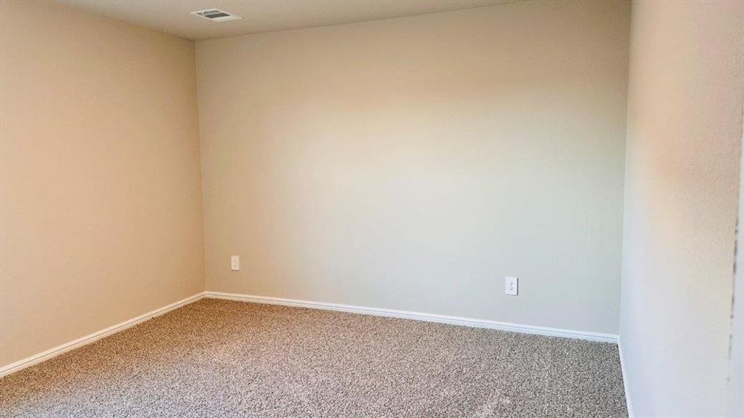 Spacious, unfurnished interior of a new home in Orchard Village, Fort Worth (Image 14). Spacious, unfurnished interior of a new home in Orchard Village, Fort Worth (Image 14).