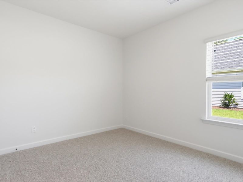 Spacious, unfurnished interior of a new home in Palmetto Place, Longs (Image 14).