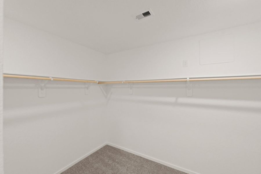 Spacious, unfurnished interior of a new home in Lexington Heights, Willis (Image 17).