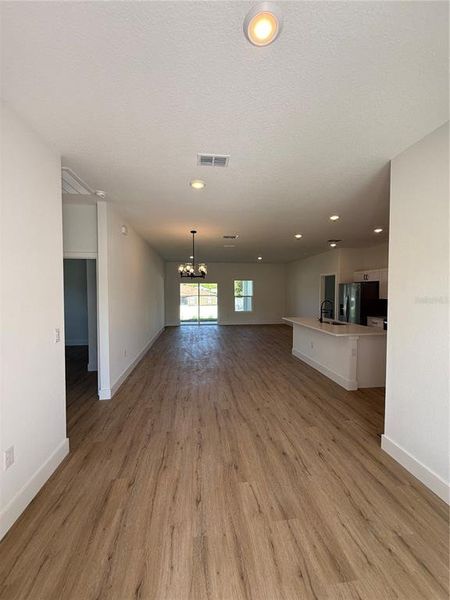 Spacious, unfurnished interior of a new home in , Ocala (Image 12).