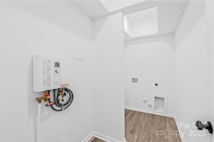 Spacious, unfurnished interior of a new home in , Cherryville (Image 21).