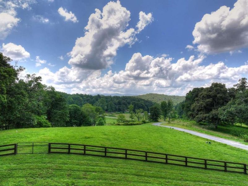 Natural landscape and outdoor views near in Blue Ridge (Image 52). Natural landscape and outdoor views near in Blue Ridge (Image 52).