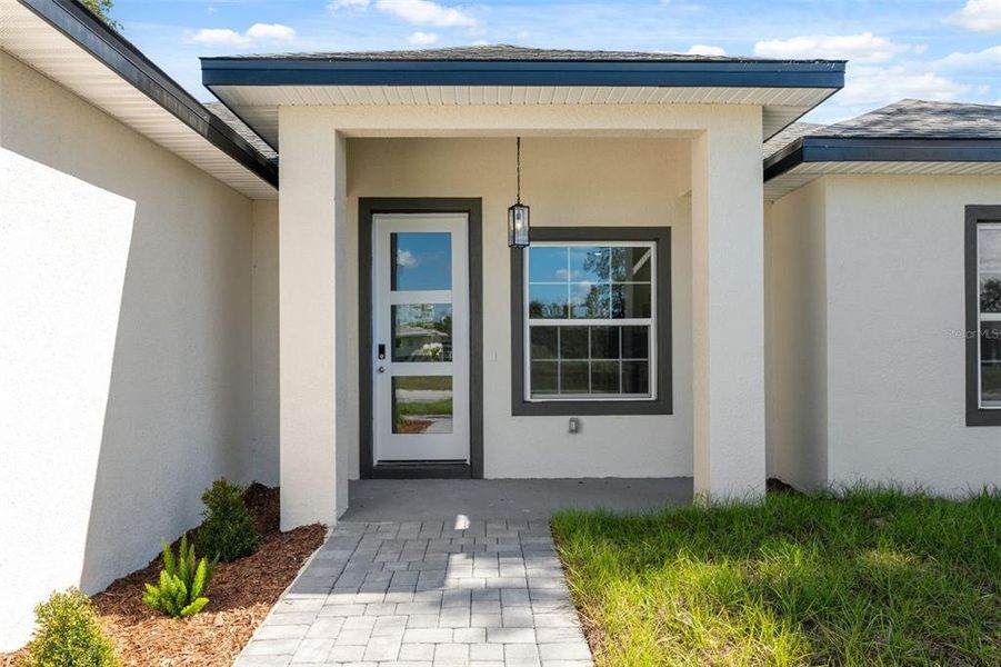 Exterior details and patio area of a home in , Ocala (Image 4). Exterior details and patio area of a home in , Ocala (Image 4).