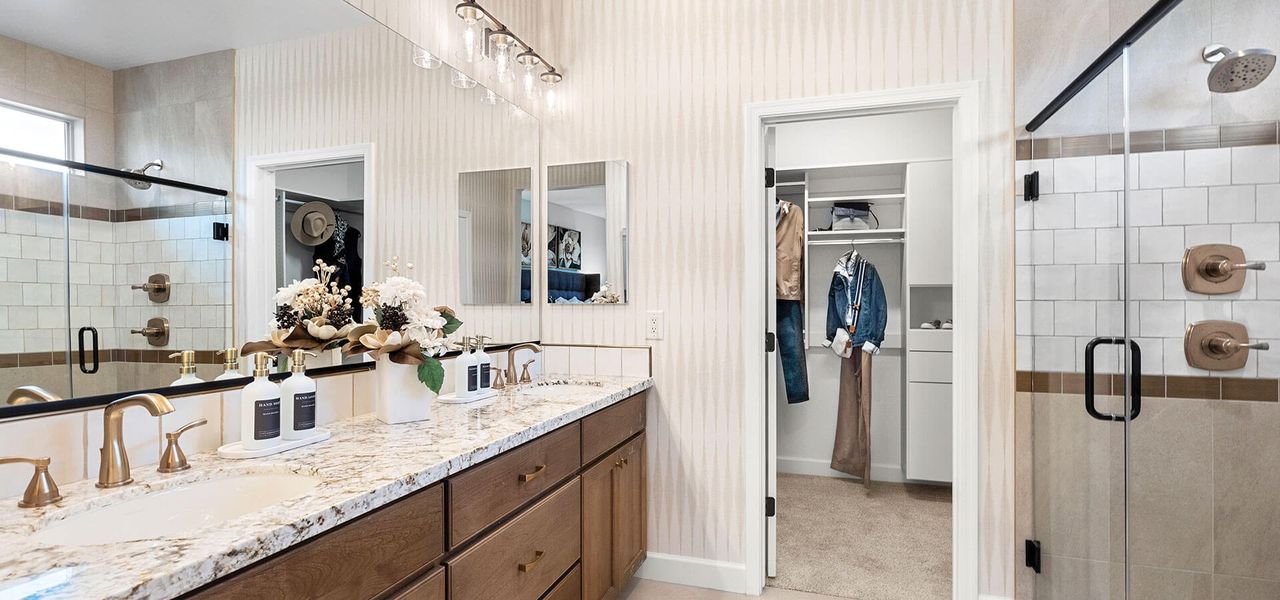 Representative furnished interior of a home built from the Bali II by Robson Resort Communities in Robson Ranch Arizona, Eloy (Image 9).