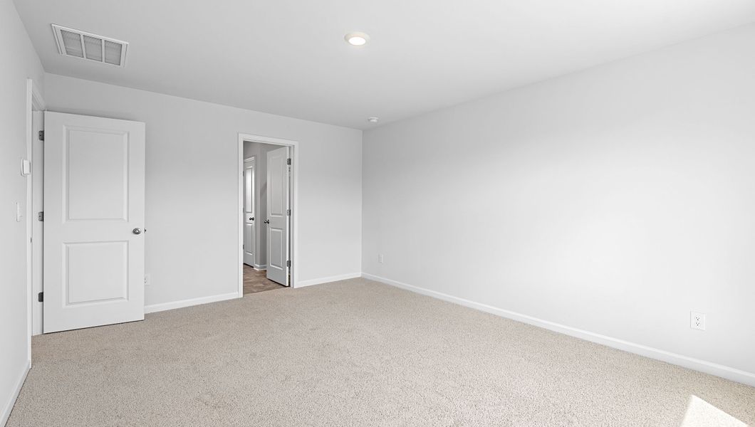 Spacious, unfurnished interior of a new home in Tyger Pines, Moore (Image 17).