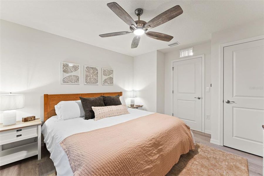 Furnished interior view inside a new home in , Spring Hill (Image 31).