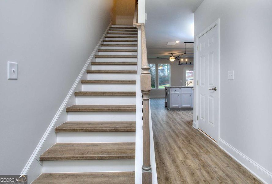 Spacious, unfurnished interior of a new home in Chimney Oaks Townhomes, Homer (Image 13).