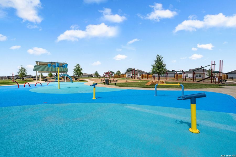 Community amenities in Rosewood Estates, Lytle (Image 18).