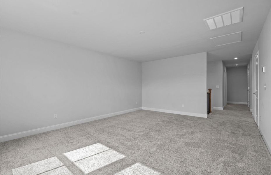 Spacious, unfurnished interior of a new home in Sweetwater Hills, Moore (Image 13).