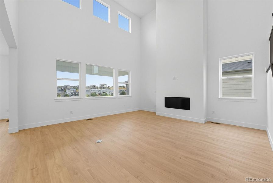 16575 W 93rd Place ~ Ready Now!