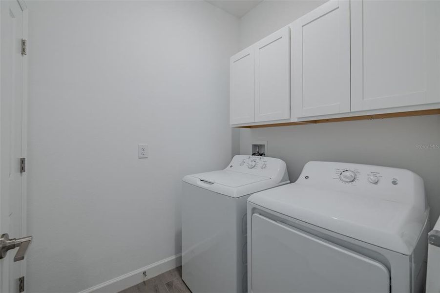 Furnished interior view inside a new home in , Wimauma (Image 33).