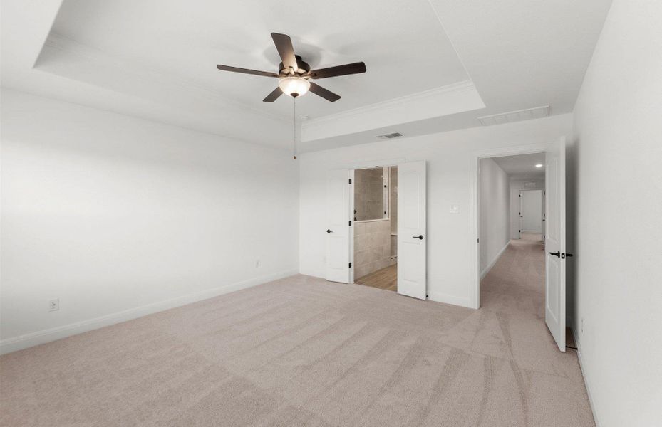 Spacious, unfurnished interior of a new home in Horizon Lake, Leander (Image 14).