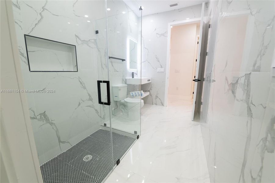 Image 49 of a home in .